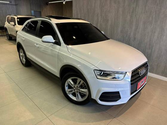AUDI Q3 1.4 TFSI AMBIENTE FLEX 4P S TRONIC